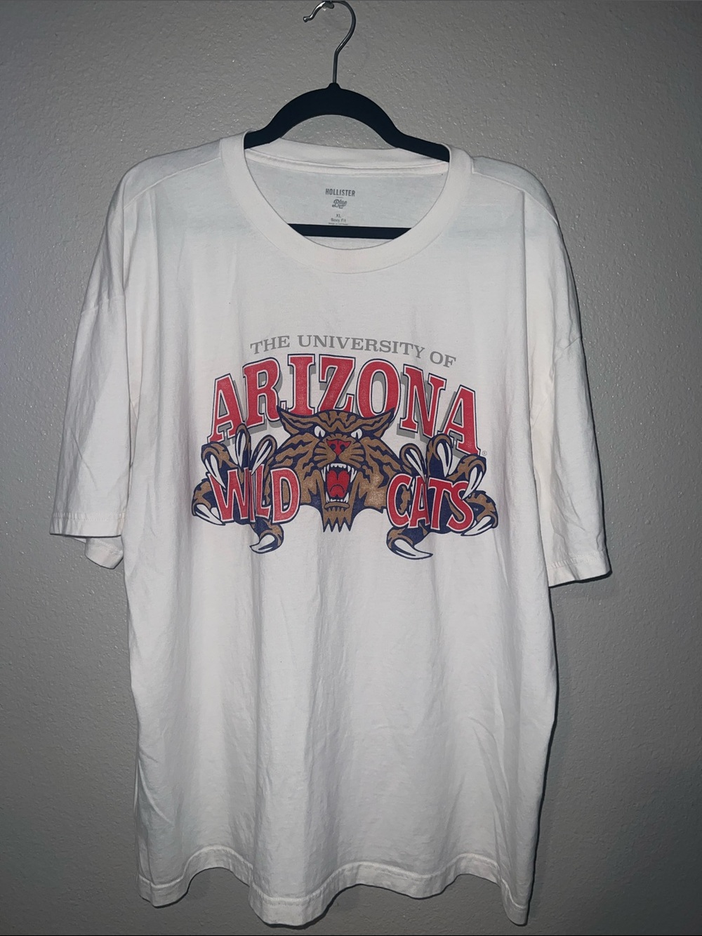 Hollister White Arizona Wildcats Graphic Tee with Red and Brown Print